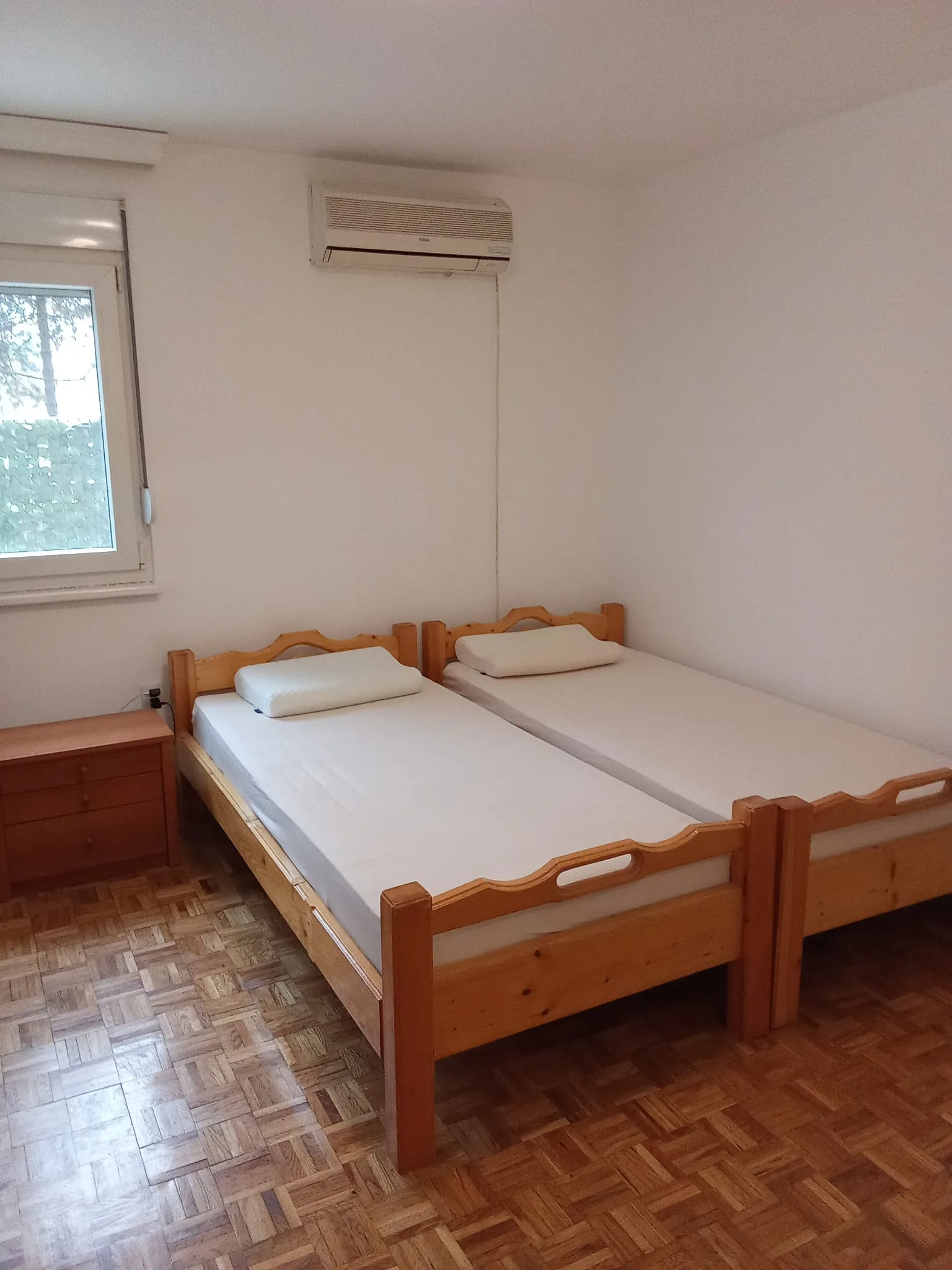 7a bedroom twin beds Celebonovica Bezanija Beograd flat sale tenanted Expo 2027 prodaja sa zakupcima tenanted invest estate property bitcoin Serbia