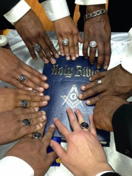 ILLUMINATI BROTHEHOOD ONLINE