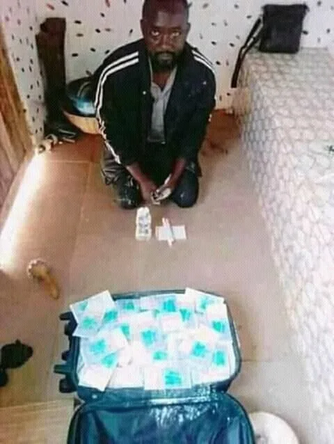 1000042362