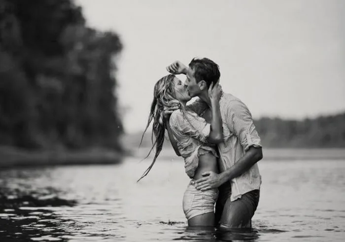 Passionate-Lovers-SongsIndia.NET_-700x492
