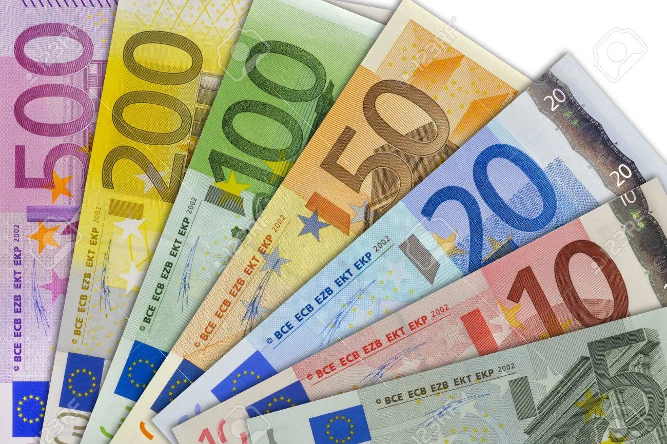 19667122-fan-of-all-euro-banknotes