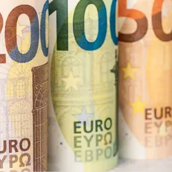 Nouveau-billet-100-et-200-euro-BCE-1