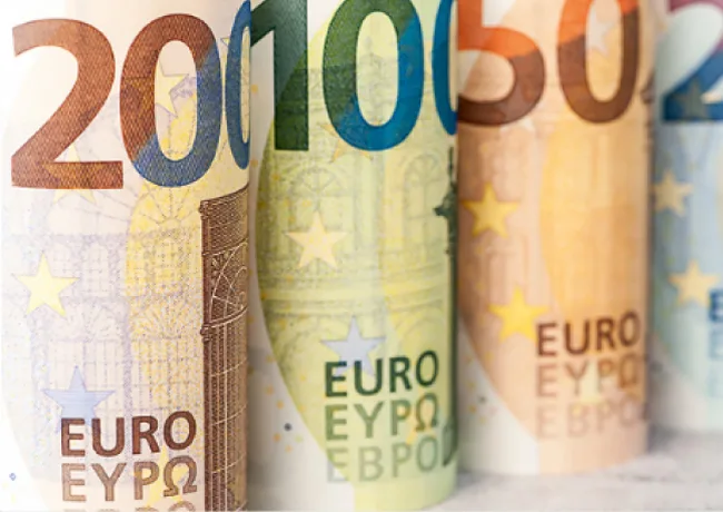 Nouveau-billet-100-et-200-euro-BCE-1