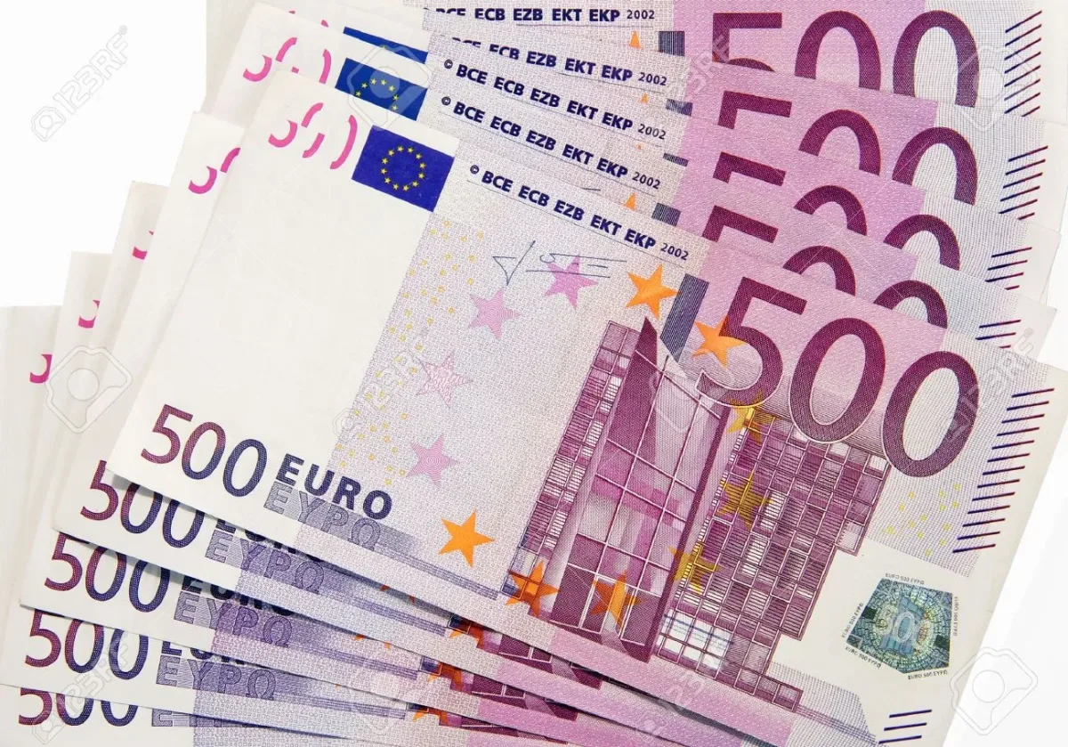 15419898-500-euro-banknotes-on-white-background-european-union-
